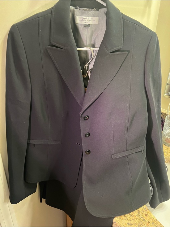 Tahari Jackets & Blazers - Tahari Black Women’s 2 Piece Suit Size 14P Tailored Blazer & Skirt, Like New